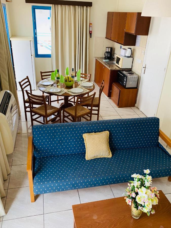 Paphos Kefalonitis Hotel Apartments מראה חיצוני תמונה