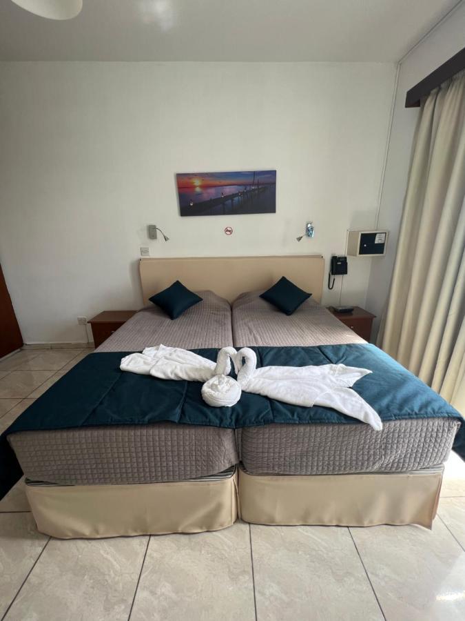 Paphos Kefalonitis Hotel Apartments מראה חיצוני תמונה
