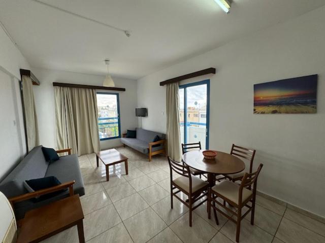 Paphos Kefalonitis Hotel Apartments מראה חיצוני תמונה