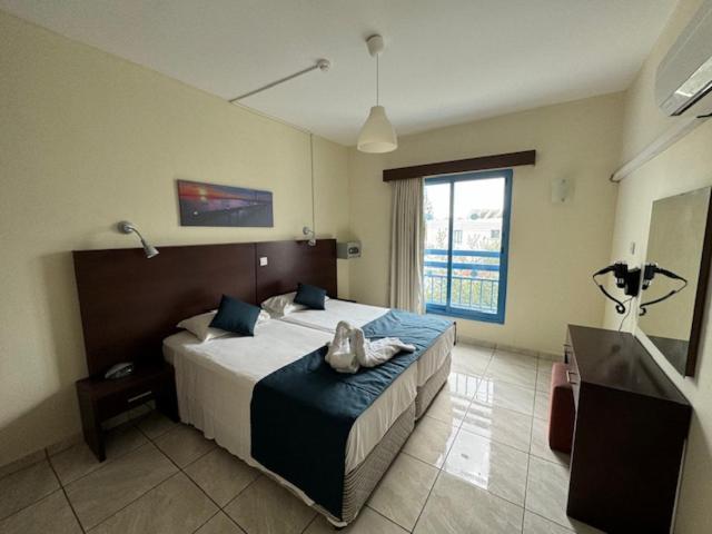 Paphos Kefalonitis Hotel Apartments מראה חיצוני תמונה