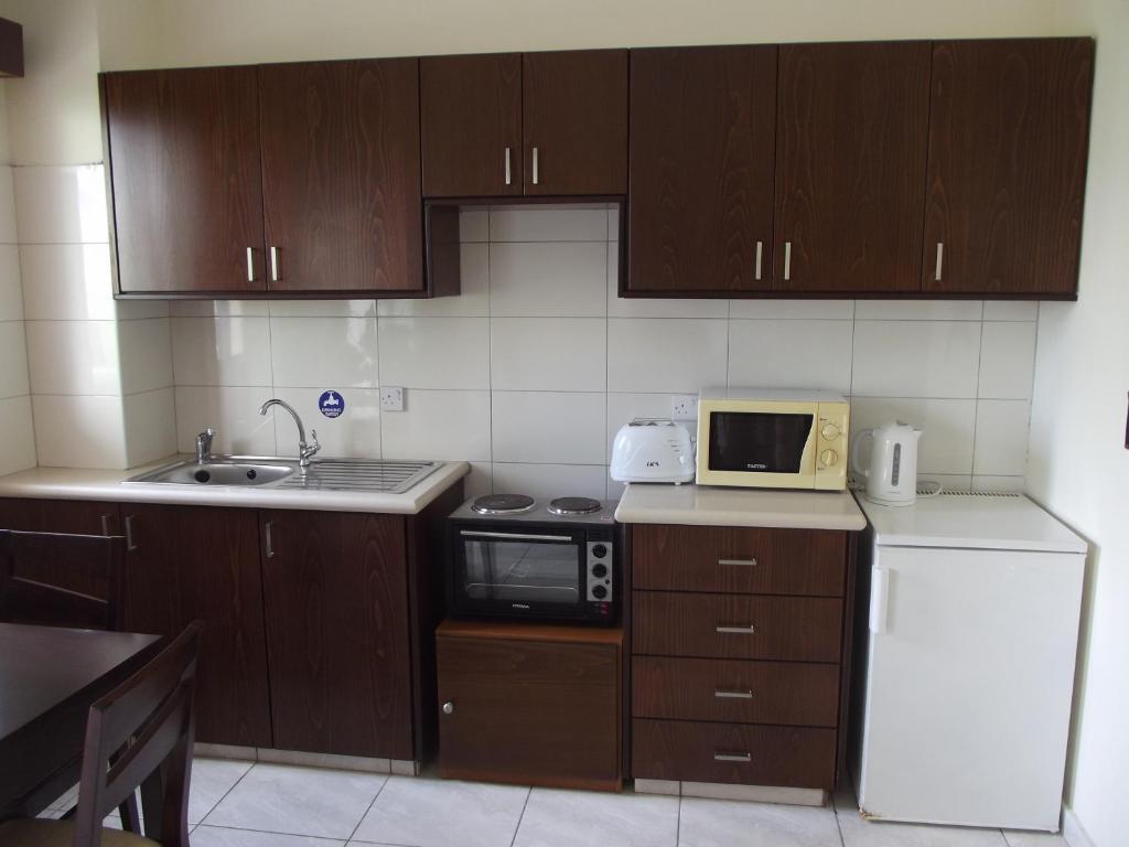 Paphos Kefalonitis Hotel Apartments חדר תמונה
